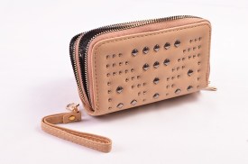 Billetera corta con tachas marron (1).jpg